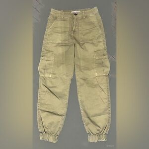 Zara woman's green Cargo Pants